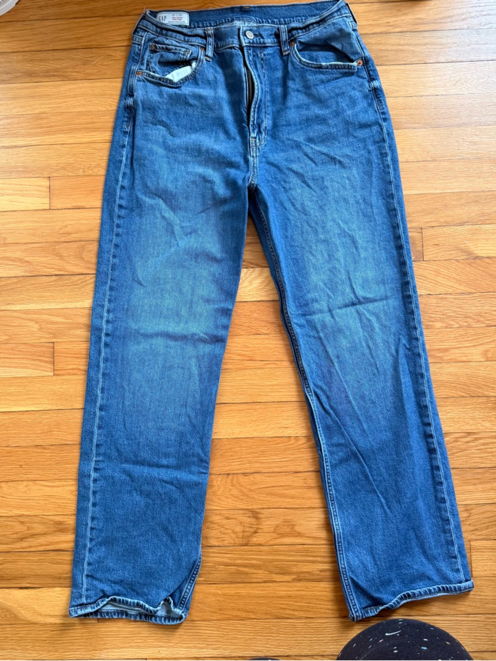 GAP Women’s Straight-Leg Blue Jeans